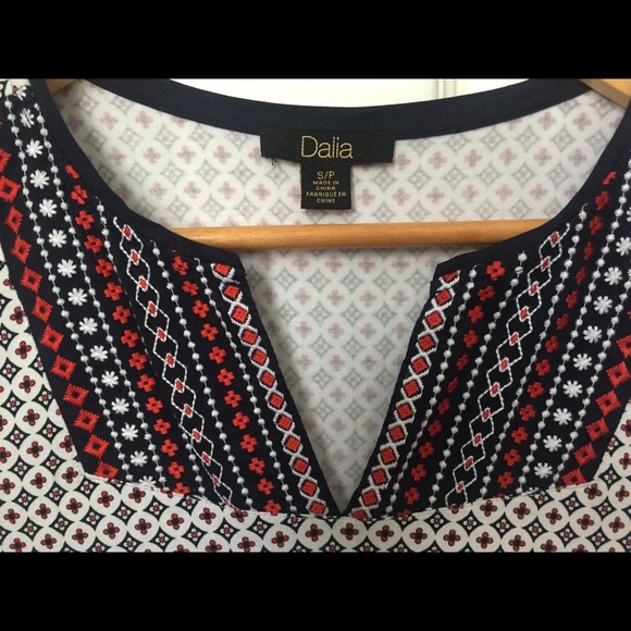 Dalia Sleeveless Soft Cotton Top - Picture 3 of 7